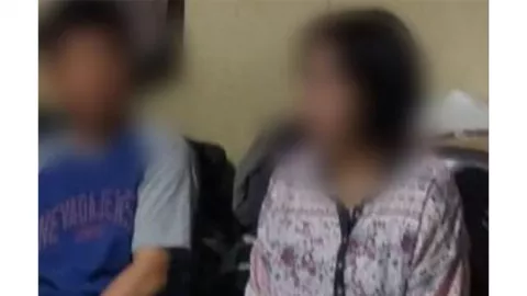 Viral Wanita Bawa Anjing Masuk Masjid Diduga Depresi - GenPI.co