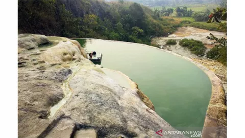 Ini Lokasi Mandi Air Hangat di Gunung Panjang Bogor - GenPI.co