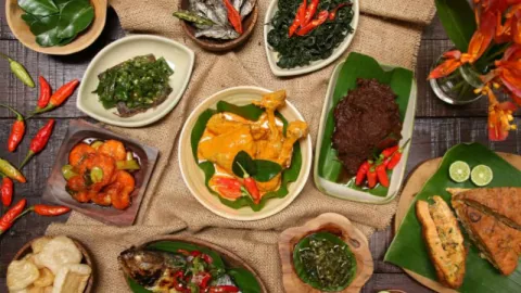 7 Kuliner Indonesia Dijual di Luar Negeri, Harganya Bikin Mules! - GenPI.co