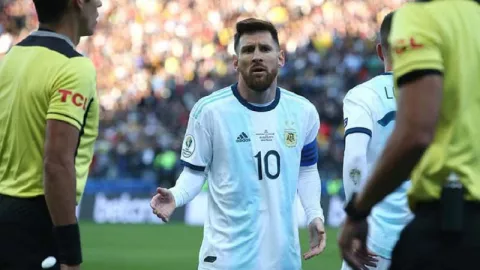 Argentina VS Chili, Messi Tolak Medali Perunggu - GenPI.co