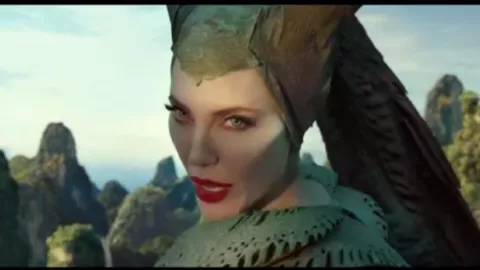 Seramnya Angelina Jolie di Trailer Maleficent: Mistress Of Evil - GenPI.co