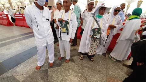Ternyata Jamaah Haji Indonesia Sering Kelupaan Alas Kaki - GenPI.co
