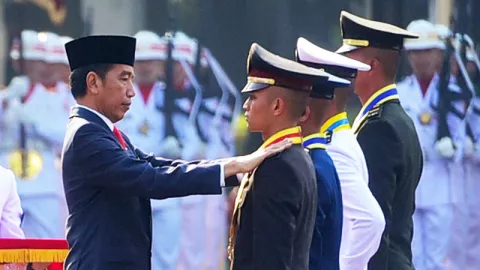 Jokowi Minta Perwira Remaja TNI dan Polri Melek Teknologi - GenPI.co