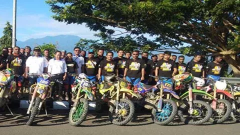 Seru! Komunitas Motor Trail Waropen Susuri Papua Selama 3 Hari - GenPI.co