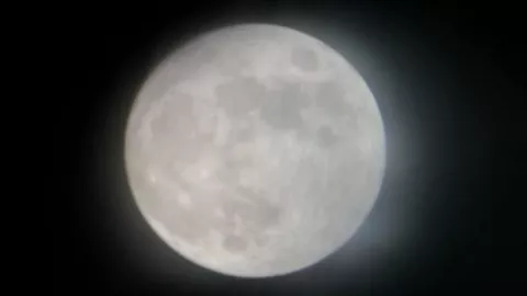 Fase Gerhana Bulan Berakhir Pukul 05.59 WIB, Yuk Intip Langsung! - GenPI.co