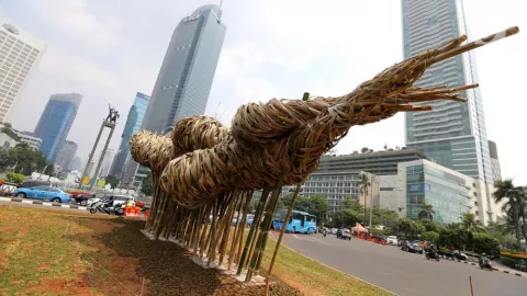 Instalasi Bambu Getah Getih Dibongkar, Warga: Kan Mahal Biayanya - GenPI.co