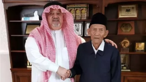 Kakek 94 Tahun Asal Indonesia Diundang Berhaji oleh Raja Salman - GenPI.co