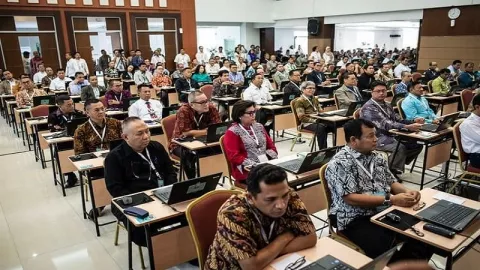 3 Jurus Amstrong Berantas Korupsi Jika Terpilih Jadi Pimpinan KPK - GenPI.co