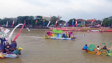 Festival Cisadane, Ada Turnamen Tinju di Pinggir Sungai - GenPI.co