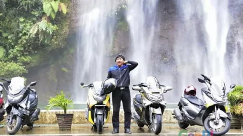 Rider dari Malaysia Touring Melibas Andalas - GenPI.co