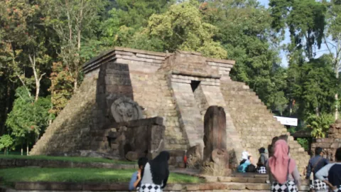 Mirip Piramida Suku Aztec, Candi Hindu ini Sarat Pahatan Erotis - GenPI.co