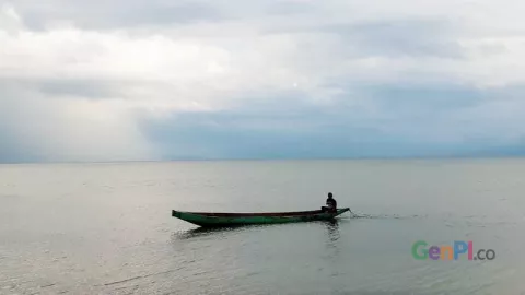 Pesona Danau Poso Bikin Adem Mata - GenPI.co