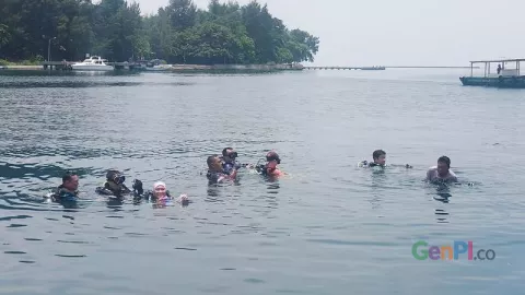 Komunitas Selam Jak Diver Lakukan Aksi Bersih Laut - GenPI.co