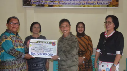 Gereja Dan Masjid Dapat Bantuan Bupati Gorontalo - GenPI.co