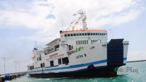 Laut Sawu Menggelora, Beberapa Ferry Batal Menyeberang - GenPI.co