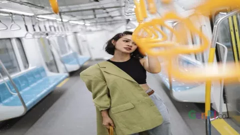 Penyanyi Andien Kesengsem MRT Jakarta - GenPI.co