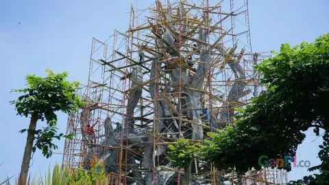 Patung Suroboyo Raksasa Jadi Destinasi Wisata Baru di Surabaya - GenPI.co
