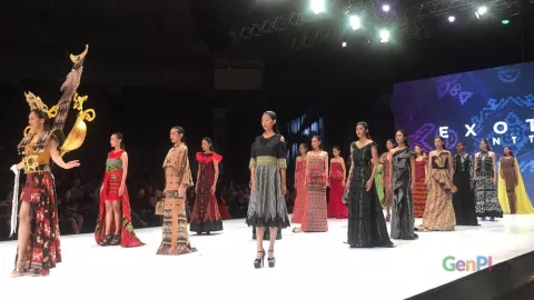 Exotic NTT, Karya 22 Desainer Tenun dari Timur Indonesia di Panggung IFW 2019 - GenPI.co