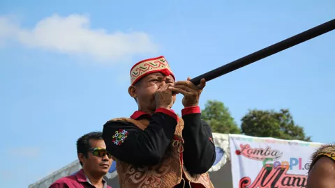 Pemprov Kalteng Tunda Jadwal Festival Budaya Isen Mulang 2019 - GenPI.co
