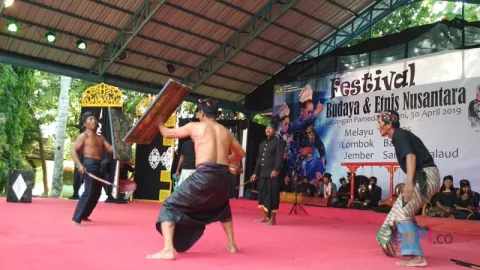 Suku Sasak Tampilkan Peserean di Tanjungpinang - GenPI.co