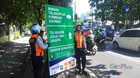 Jelang Arus Mudik, Dishub Solo Pasang 128 Rambu Penunjuk Jalan - GenPI.co