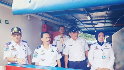 Kapal Perintis, Wujud Tol Laut yang Menautkan Pulau Di Indonesia - GenPI.co