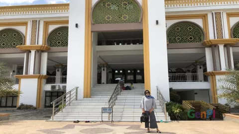 Masjid Agung Ahmad Bakrie, Masjid Kebanggaan Asahan, Sumut - GenPI.co