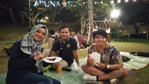 Asyiknya Nongkrong di Pasar Malam Aruna Resort Senggigi - GenPI.co