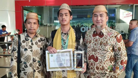 Juara STQ, Penghafal Hadis Asal Gorontalo Diberangkatkan Umroh - GenPI.co