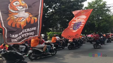 Persija VS Persib, Ribuan Jakmania Ciledug Ramaikan GBK - GenPI.co