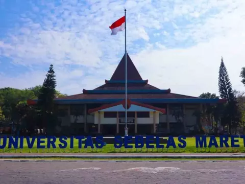 Panduan Calon Mahasiswa Baru, 10 Universitas Terbaik di Jawa Tengah - GenPI.co