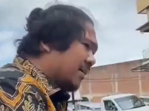 Viral! Anak DPRD Wajo Pukul Tukang Parkir Ditahan, Terancam 2 Tahun Penjara - GenPI.co