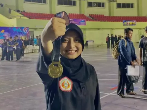 Juara! Mahasiswa Universitas Airlangga Berprestasi di Kompetisi Pencak Silat - GenPI.co