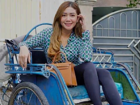 Crazy Rich Surabaya Konsisten Bantu Influencer, Alasannya Buat Takjib - GenPI.co JATIM