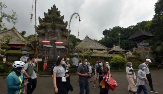 Pariwisata Bali Buka, Menparekraf Uno: Indonesia Dapat Untung - GenPI.co BALI