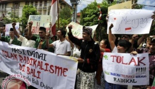 Tega! Pemimpin Ormas Bali Ancam Pengusaha dan Rusak Objek Wisata - GenPI.co BALI
