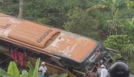 Kerugian Sebegini Imbas Kecelakaan Mengerikan Bus di Tabanan Bali - GenPI.co BALI