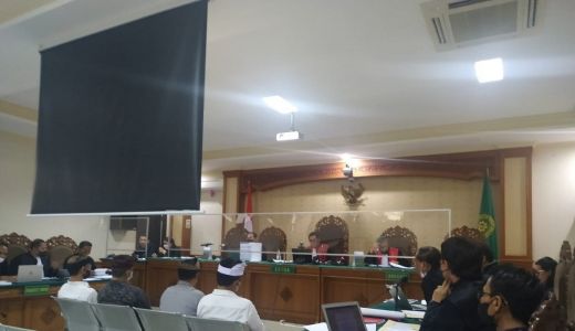 KPK Bongkar Rekaman Fee, Sidang Korupsi Eka Wiryastuti Tak Mulus - GenPI.co BALI