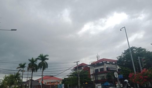Peringatan Dini BMKG, Cuaca Bali Hari Ini Bisa Jadi Hujan - GenPI.co BALI