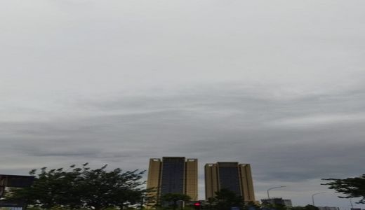 Menjelang Siang Hari Cuaca Banten Didominasi Hujan Ringan - GenPI.co BANTEN
