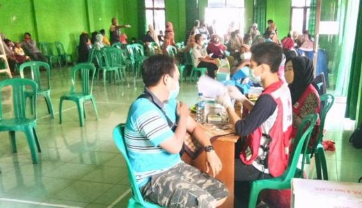 Kejar Target, Cianjur Gelar Vaksinasi Massal Tingkat RT - GenPI.co JABAR