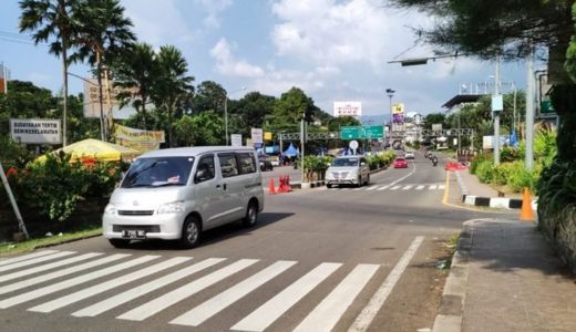 Selesaikan Kemacetan di Puncak, Polres Bogor Sampaikan Ide Keren - GenPI.co JABAR