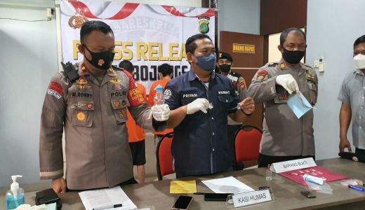 Kurir Narkoba ditangkap, Polisi Ungkap Fakta Mengagetkan - GenPI.co JABAR