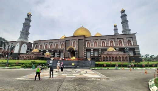 Masjid Kubah Emas di Depok Meniadakan Iktikaf, Simak Alasannya - GenPI.co JABAR