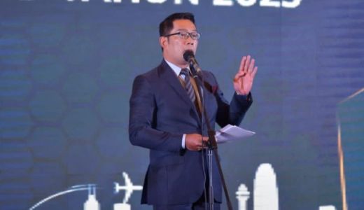 Ridwan Kamil Tagih Pemkot Bandung Selesaikan Masalah Stadion GBLA - GenPI.co JABAR