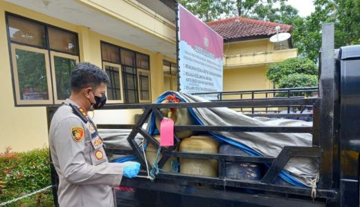 Manuver Polres Sukabumi Fantastis, Penyeleweng Solar Tak Berkutik - GenPI.co JABAR