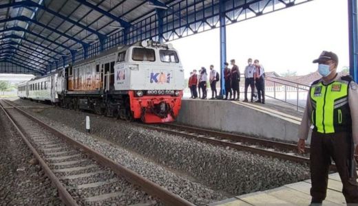Jadwal dan Harga Tiket Kereta Api Pangrango Terbaru - GenPI.co JABAR