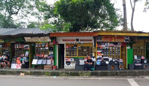 Cari Audio Tape Mobil? Ke Cihapit Kota Bandung Saja, Murah! - GenPI.co JABAR
