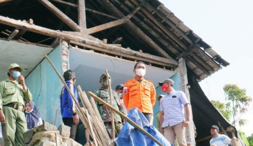 Bupati Thoriq Target Cepat Rekonstruksi Rumah Korban Gempa - GenPI.co JATIM