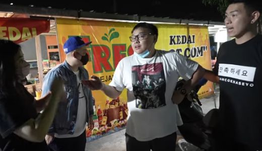 Crazy Rich Surabaya Bayari Pengunjung Angkringan di Semarang - GenPI.co JATIM